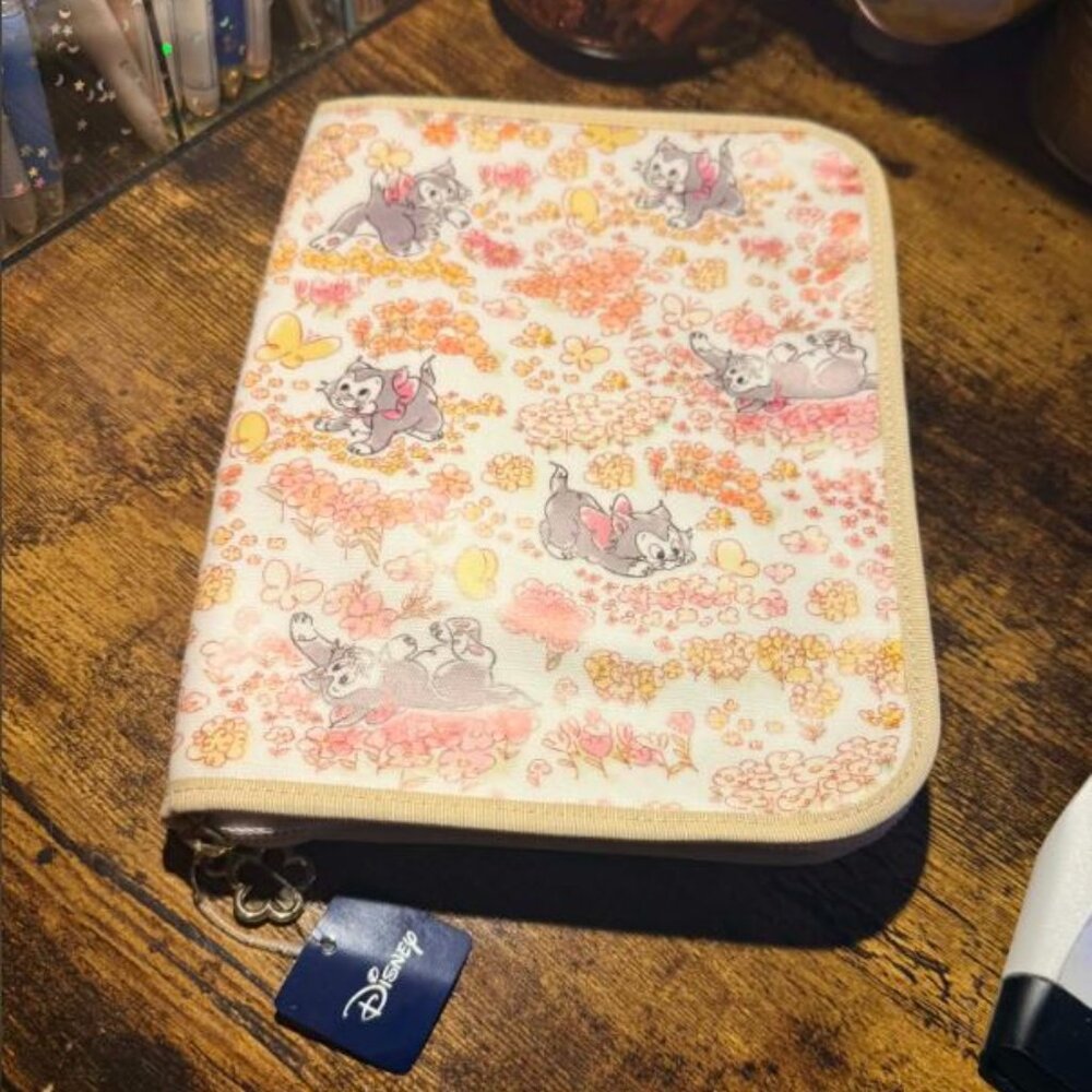 Disney It's Demo figaro small notebook organizer NEW W/tag
